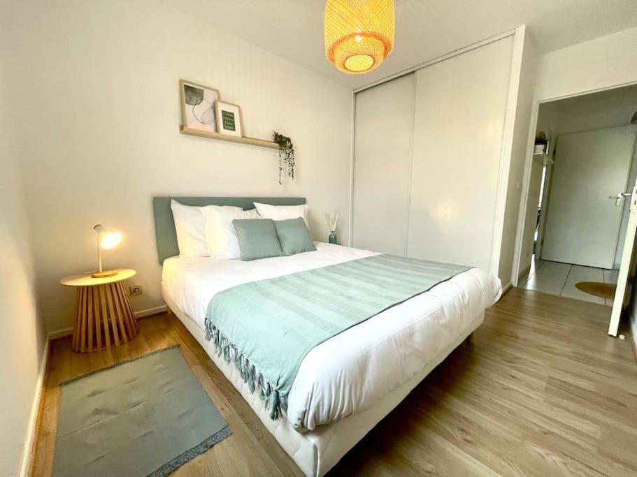 Le Central - Confort Et Calme Au Centre-Ville - Lits Queen Size Bellegarde-sur-Valserine Ngoại thất bức ảnh